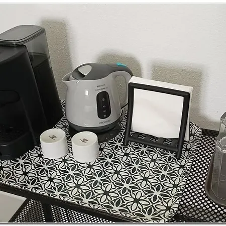 Pulcino Furioso Magenta Apartamento